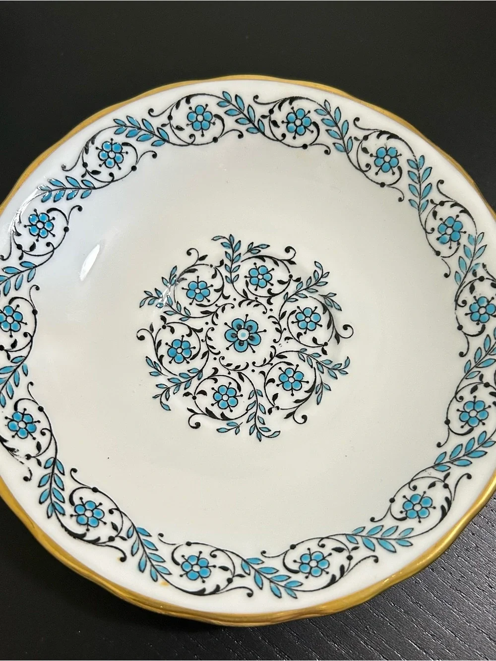🔻sale Vintage Royal Chelsea Fine English Bone China Teacup & Saucer –Pattern 424